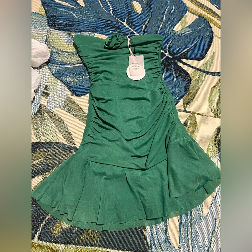 More To Come Elegant Green Strapless Dress NWT XS